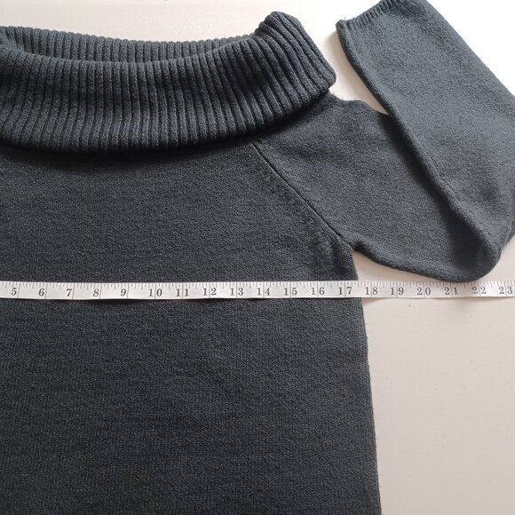 Old Navy Off-shoulder Sweater - Picture 11 of 16